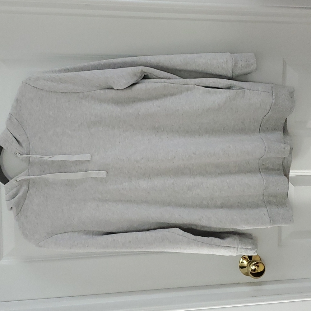 Long hooded sweatshirt